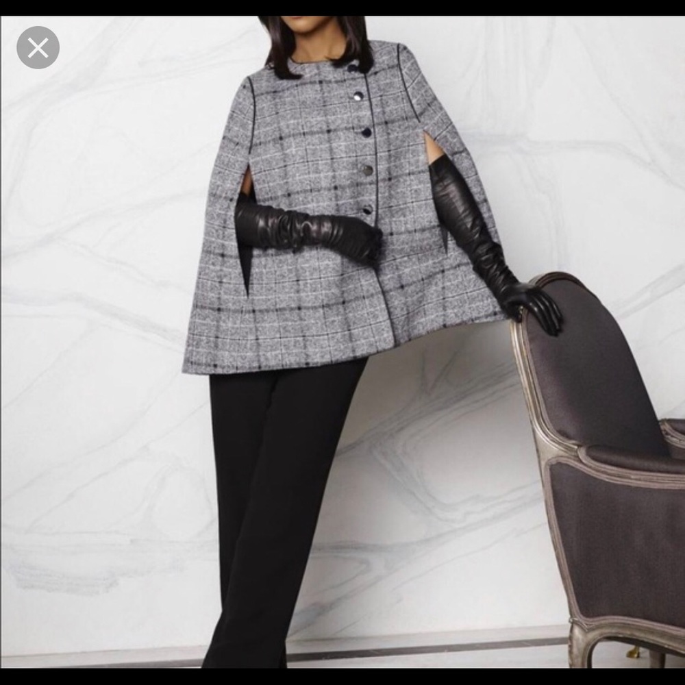 Limited Edition. The Scandal Collection “Liv” cape